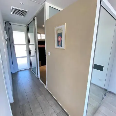 Maison De Standing Avec Jardin Et Parking Pres De La *